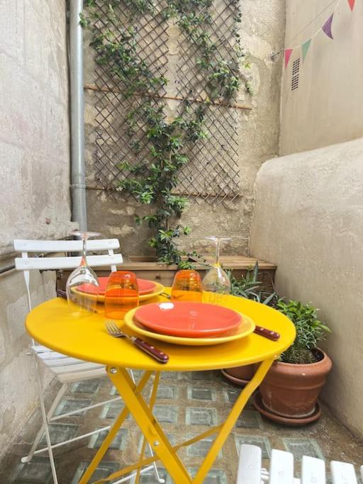 "La Maison Jaune" Arles Centre Terrasse エクステリア 写真